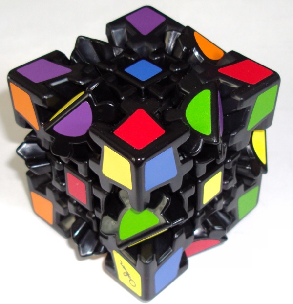 Cubes et compagnie Ma collection de Rubik's cubes - Gear Shift